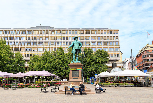 Oslo, Norvège - 24 juin 2019 : Statue du roi Christian IV à Sto
 - Photo, image