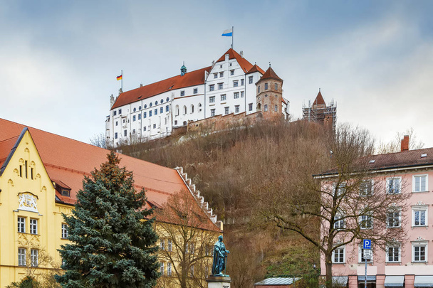 Замок Траусниц, Ландсхут, Германия
 - Фото, изображение