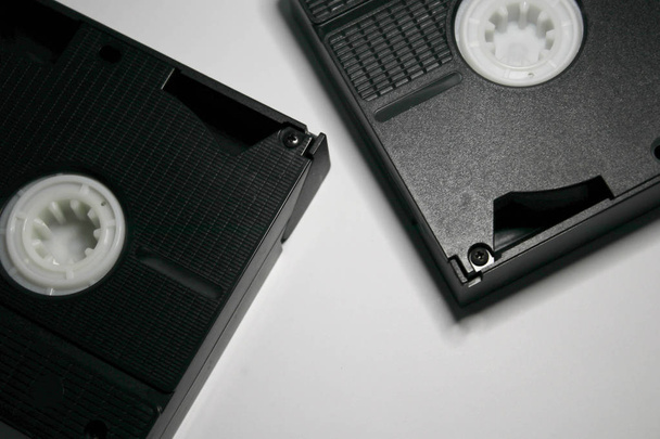 Casetes de vídeo sobre fondo blanco
 - Foto, imagen