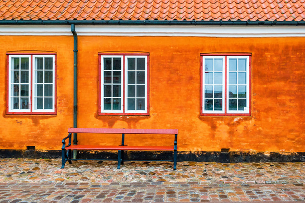 Εξωτερική αρχιτεκτονική. Πρόσοψη κτιρίου στο Helsingor, Δανία - Φωτογραφία, εικόνα