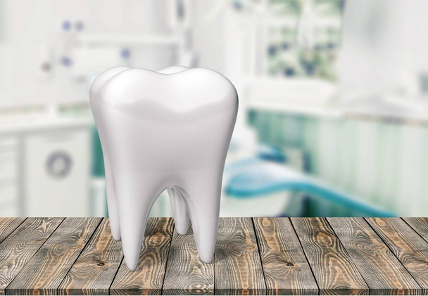 Зеркало большого зуба и стоматолога, концепция здоровья
 - Фото, изображение