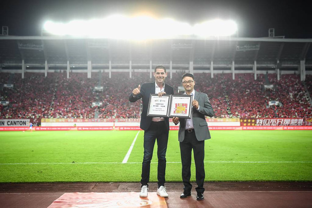 Spanish retired footballer Fernando Hierro, appears as an ambassador of the Campeonato Nacional de Liga de Primera Divisin, commonly known as La Liga,to watch the 25th round match of Chinese Football Association Super League (CSL) between Gua - Фото, зображення