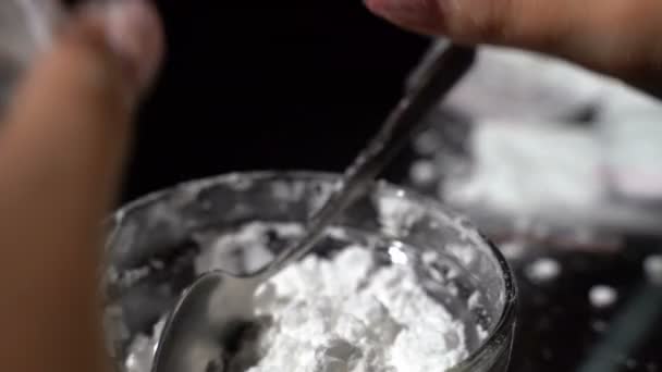 Σκόνη φαρμάκων συσκευασμένη σε φακελάκια - Πλάνα, βίντεο