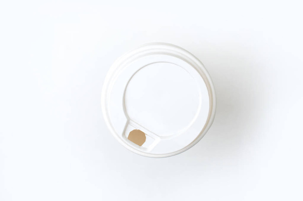 Paper coffee cup top view white background. Isolated. - Foto, afbeelding