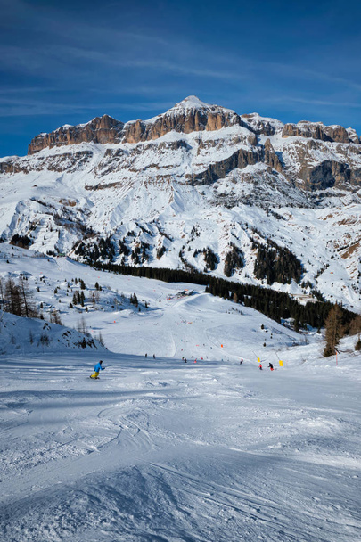 Estância de esqui em Dolomites, Itália - Foto, Imagem