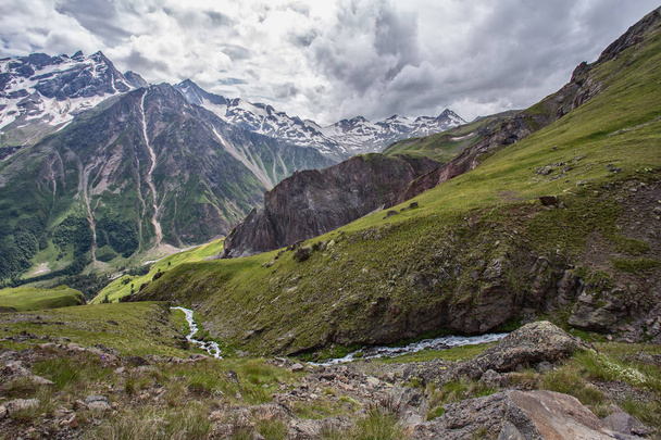 Elbrus region, a mountain landscape in the Caucasus region, Elbrus. - Fotoğraf, Görsel