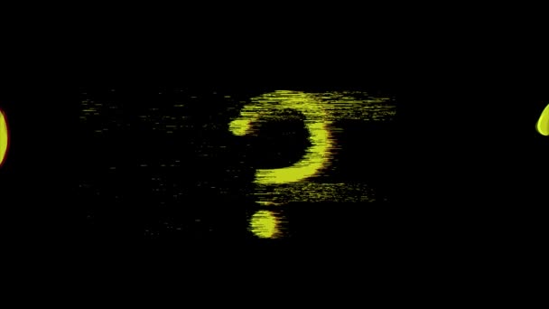 das Fragezeichen-Symbol, das mit gelben ASCII-Zeichen erzeugt wurde. schwere digitale Störungsverzerrung fx angewendet. - Filmmaterial, Video