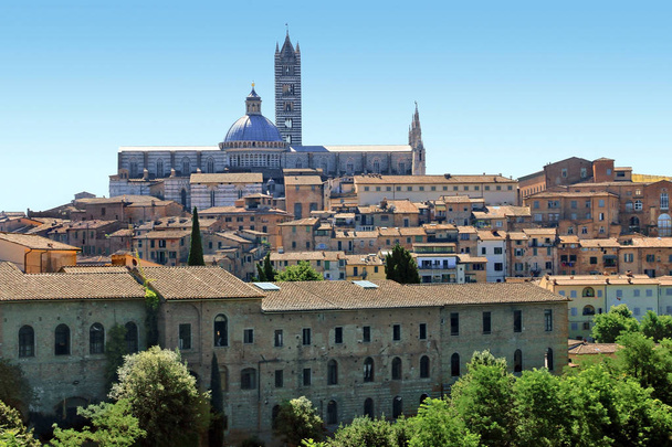 Siena y su catedral
 - Foto, imagen