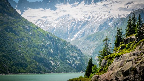 Amazing vuoret ja jäätiköt Sveitsissä - kaunis Sveitsin Alpit - matkustaa valokuvaus
 - Valokuva, kuva