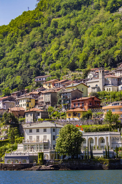 Kilátás a város Laglio a Como-tó, Olaszország - Fotó, kép