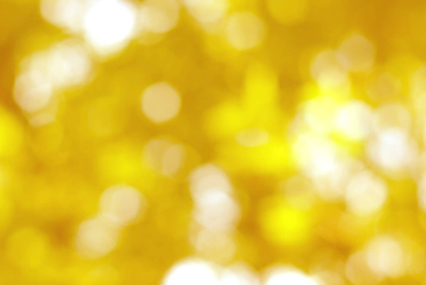 Натуральний жовтий осінній розмитий фон з боке. Абстрактне дефокусоване фото
 - Фото, зображення