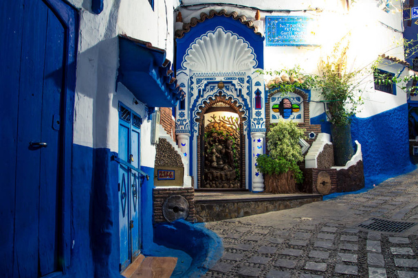 The famous blue city of Chefchaouen at night. Details of traditi - Φωτογραφία, εικόνα