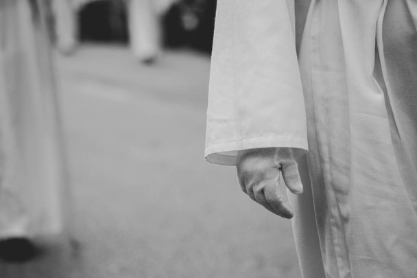 Zavřít bílou rukavici v průvodu, Svatý týden - Fotografie, Obrázek
