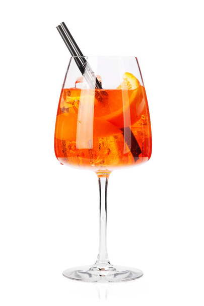Aperol spritz cocktaillasi
 - Valokuva, kuva