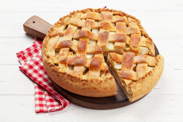Традиционный яблочный пирог
 - Фото, изображение