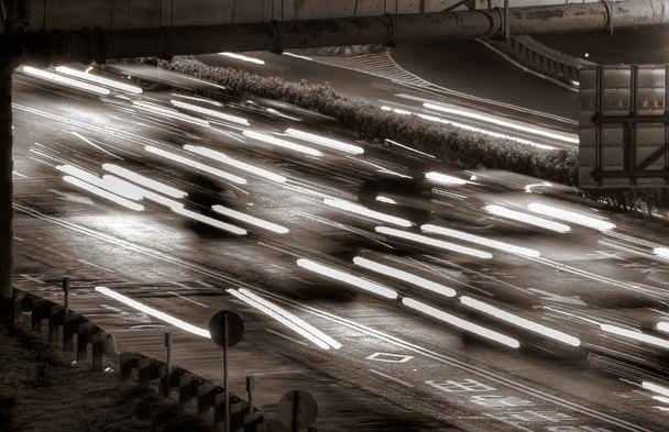 Tráfico de automóviles y luces
 - Foto, Imagen