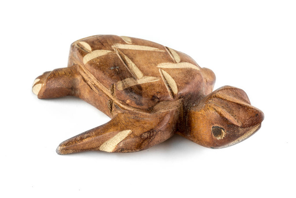 コスタリカで作られた手作りの木製の亀のお土産-著者なし - 写真・画像