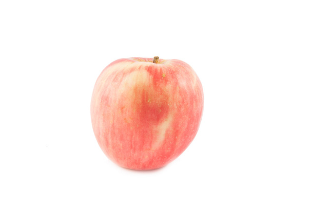 Ripe red apple. Isolated on a white background. - Foto, imagen