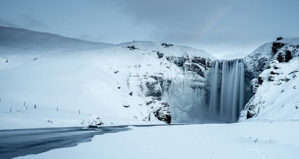 Skogafoss καταρράκτης το χειμώνα, Ισλανδία - Φωτογραφία, εικόνα