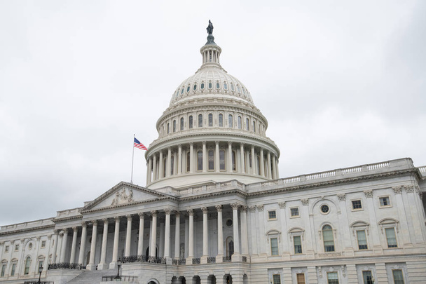 Здание Капитолия Соединенных Штатов в Вашингтоне, округ Колумбия, Соединенные Штаты Америки - Фото, изображение