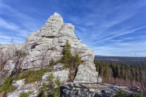 picturesque view of endless coniferous forest and rocks  at sunny day, Yerani village, Urals - Foto, Bild