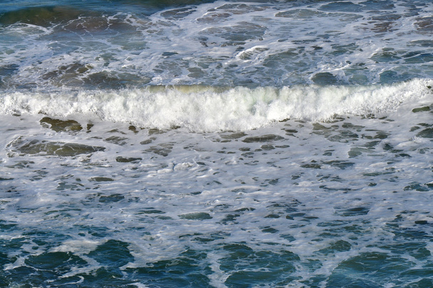 Крупный план береговой линии. Морской пейзаж в Южной Австралии. Океанские волны на побережье Австралии
 - Фото, изображение