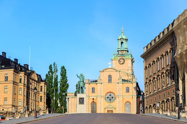 Sztokholm, Szwecja. Storkyrkan (Sankt Nikolai kyrka). Pomnik - Zdjęcie, obraz