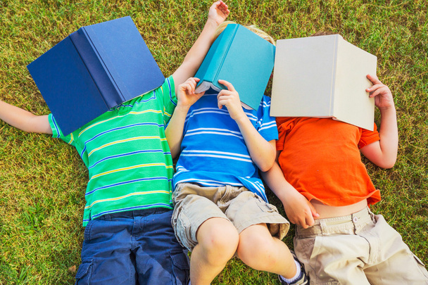 Kids Reading Books - Foto, Imagen