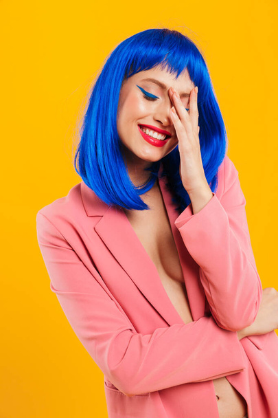 Portrait of an attractive funky young girl with blue hair - Foto, Imagem
