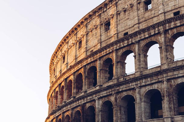 Colisée au lever du soleil à Rome, Italie - Photo, image