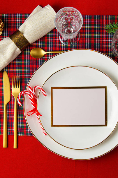 パーティーのためのクリスマステーブルのお祝いの装飾のモックアップ - 写真・画像
