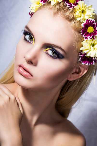 Close-up portrait of young girl with perfect skin and fashion make-up - Photo, image
