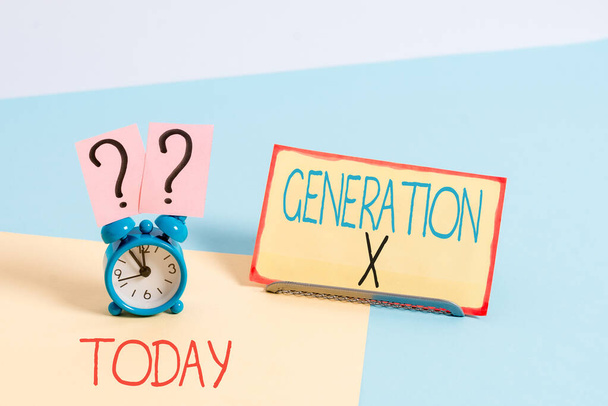 Signo de texto que muestra la generación X. Foto conceptual la generación que nació después de la de los baby boomers
. - Foto, imagen