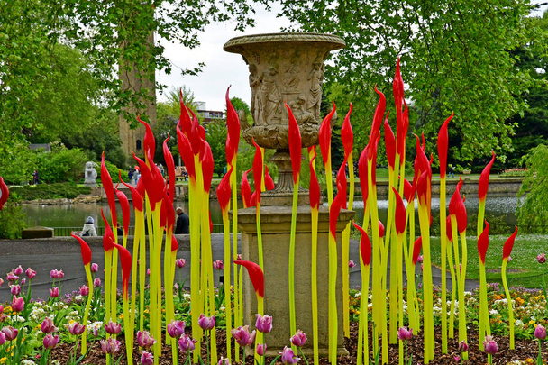 Londra; Kew, İngiltere - 5 Mayıs 2019: Kew Gardens - Fotoğraf, Görsel