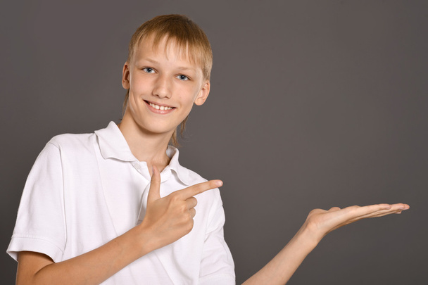 Teenage boy portrait on white - Foto, Imagen