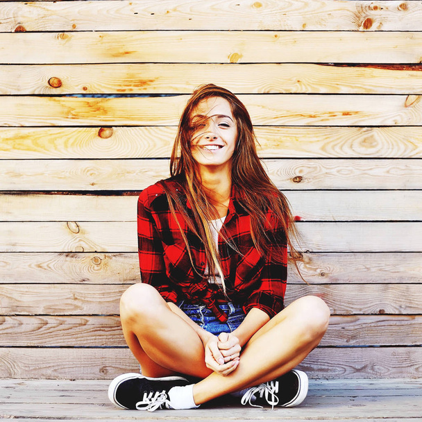 Young pretty smiling girl outdoor fashion portrait - Fotografie, Obrázek