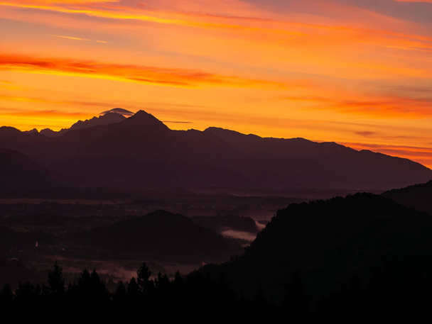 View on the beautiful sunrise over the majestic hills with the L - Fotoğraf, Görsel