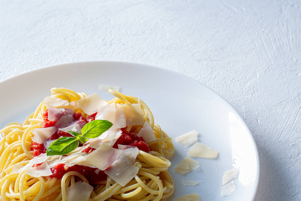 Italian tagliatelle with tomatoes - Photo, image