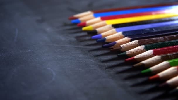  Narzędzia edukacji szkolnej Kolorowe ołówki - Materiał filmowy, wideo