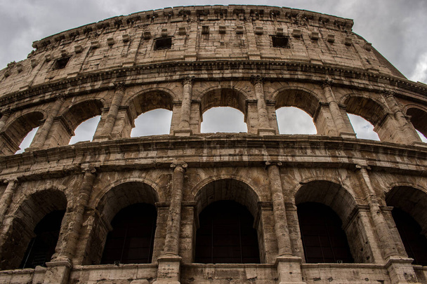 Колизей, великая красота Рима
 - Фото, изображение