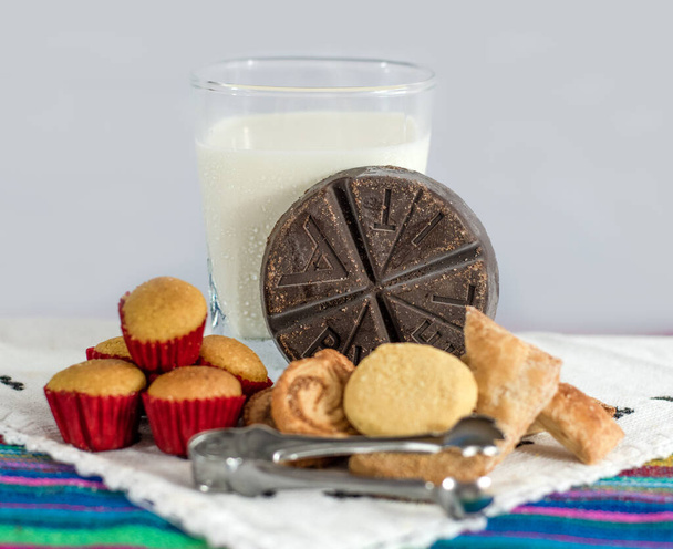 cute mini bread mexican sweet bakery clay pots - Foto, Imagen