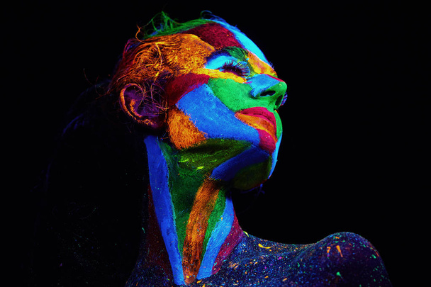 Lähikuva UV abstrakti muotokuva
 - Valokuva, kuva