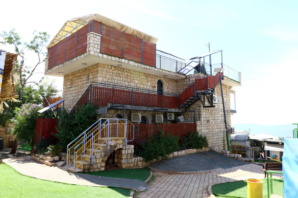 Ασφαλής είναι μια πόλη Καμπαλιστών στο βόρειο τμήμα του κράτους του Ισραήλ, μια ιερή πόλη για τους Εβραίους. Βρίσκεται σε υψόμετρο 900 μέτρων πάνω από την επιφάνεια της θάλασσας στα βουνά της Άνω Γαλιλαίας  - Φωτογραφία, εικόνα