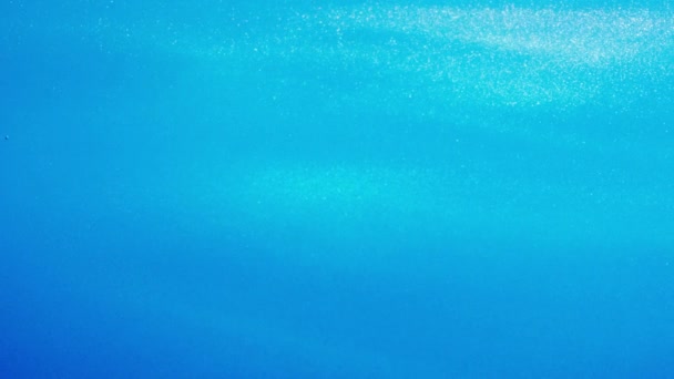 Liquide brillant bleu clair tourbillonnant
 - Séquence, vidéo
