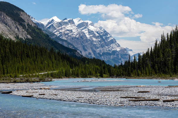 Krajina Bow Valley v národním parku Banff v Kanadě - Fotografie, Obrázek