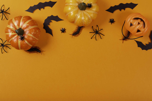Halloween en decoratie concept. Verzameling van halloween party objecten. - Foto, afbeelding