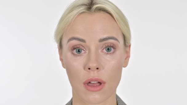 close-up van geschokt zakenvrouw gezicht - Video
