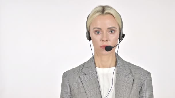 Call Center Женщина с гарнитурой на белом фоне
 - Кадры, видео