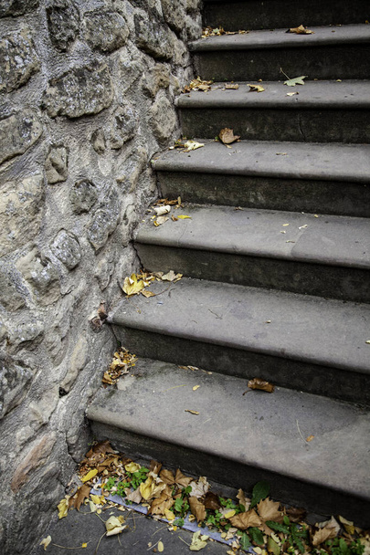 Осіннє листя сходи
 - Фото, зображення