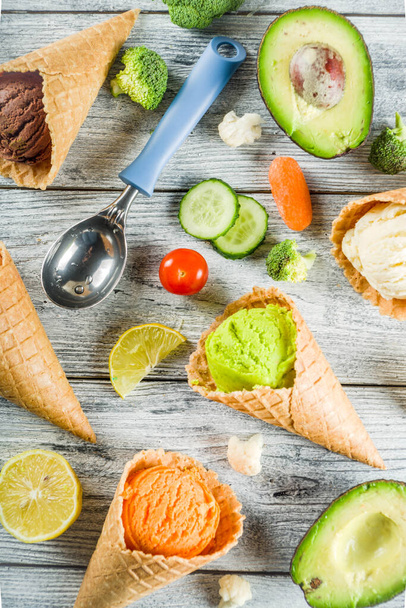 Moderno helado de verduras coloridas
 - Foto, Imagen